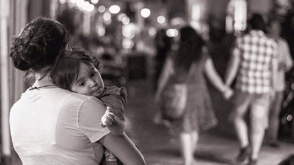 Ngoại tình - Vi phạm chế độ hôn nhân một vợ một chồng