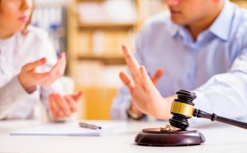 Chấm dứt quan hệ hôn nhân